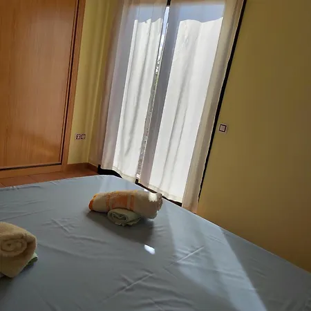 Adam Origo Mare 拉哈雷斯