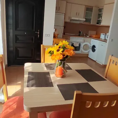 Adam Origo Mare 公寓