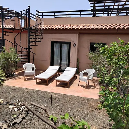 Adam Origo Mare 公寓 *